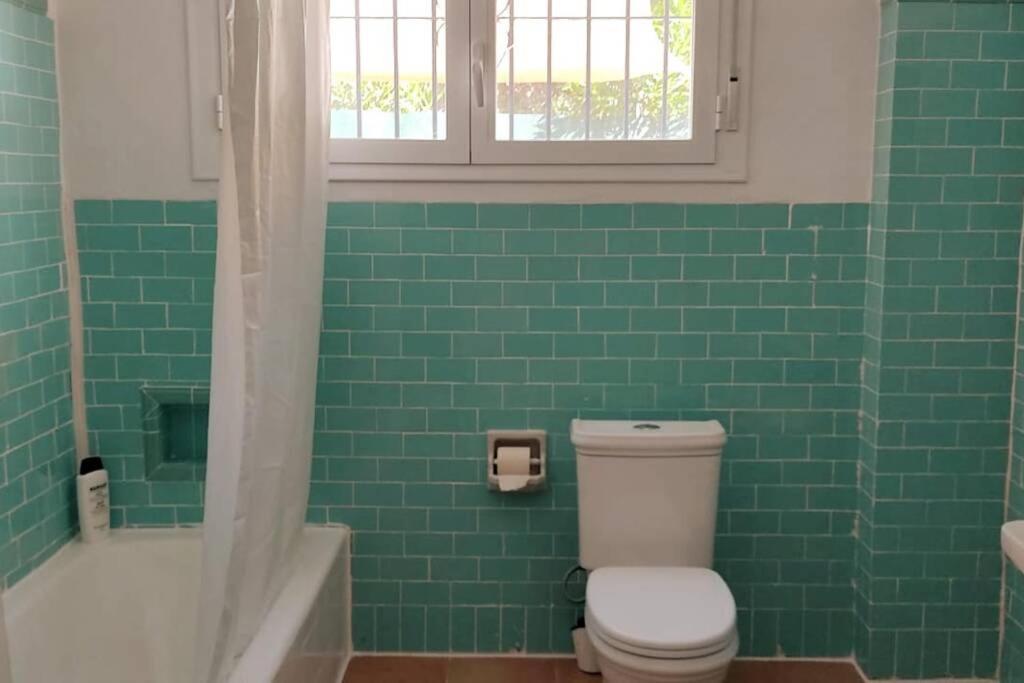 Sagrado Corazon - Chalet Con Piscina, A 25M Playa サンルーカル・デ・バラメダ エクステリア 写真